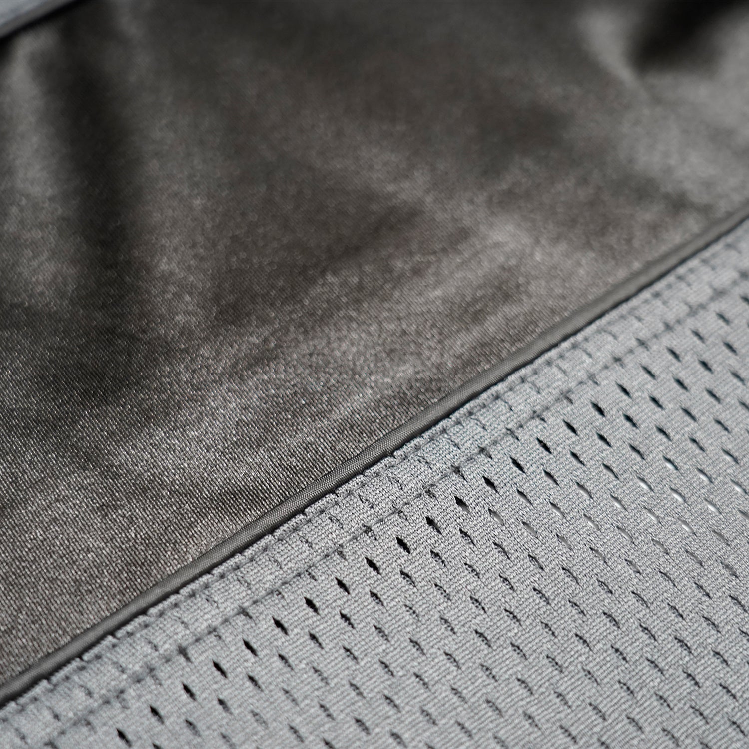 T.C.R DIVISION GAME MESH SHIRT - BLACK