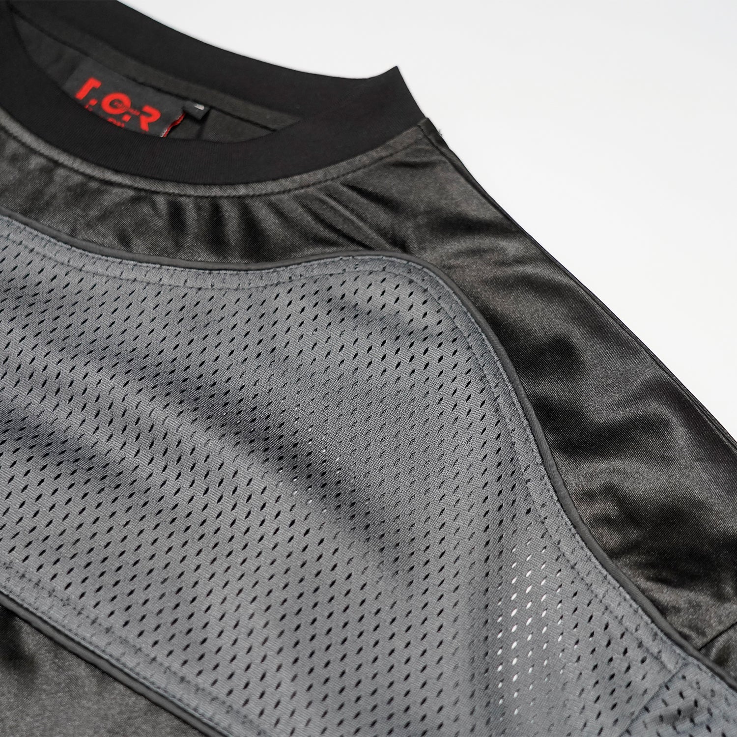 T.C.R DIVISION GAME MESH SHIRT - BLACK