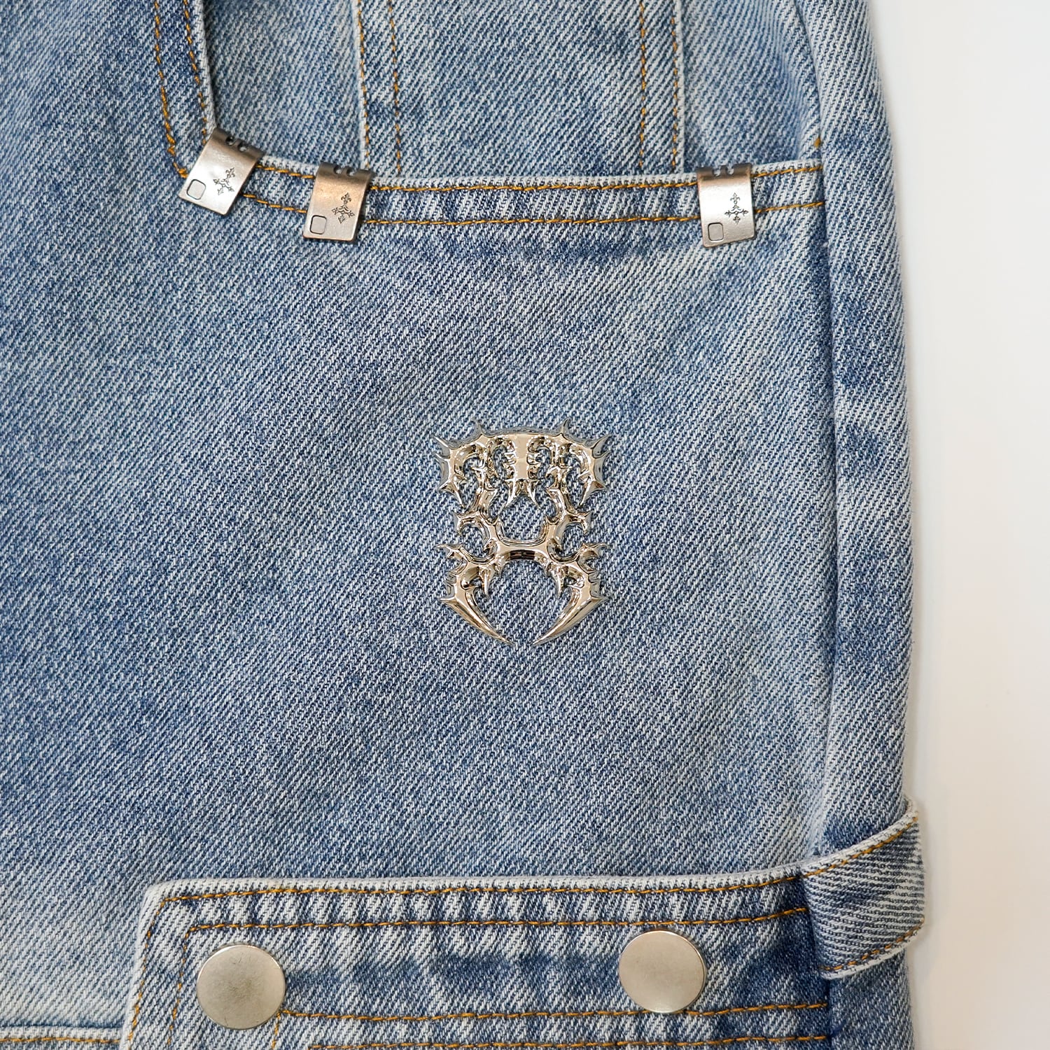 T.C.R DOUBLE KNEE DAMAGE SHORTS - BLUE