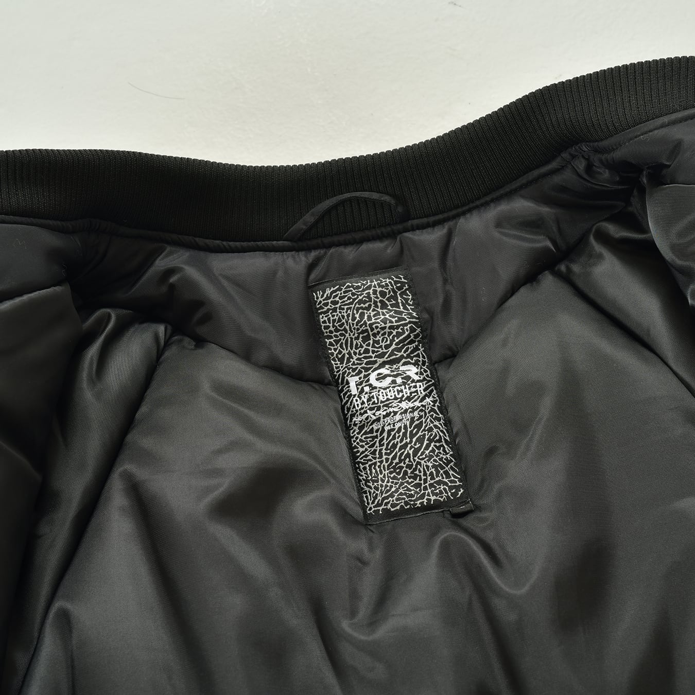T.C.R MA-1 PADDED BOMBER JACKET - BLACK