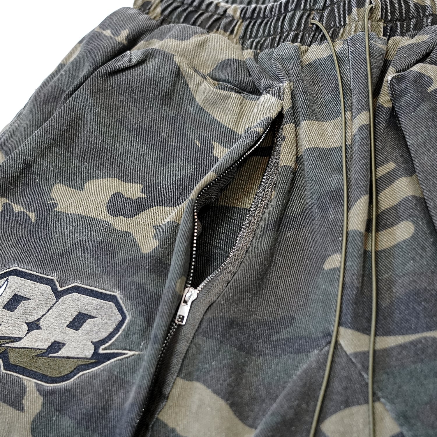 T.C.R RELAPSE MULTI POCKET SAROUEL CARGO SHORTS - CAMO