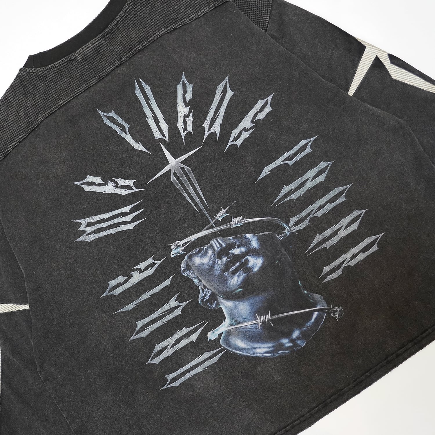 T.C.R FORCE AWAKENING L/S TEE - BLACK