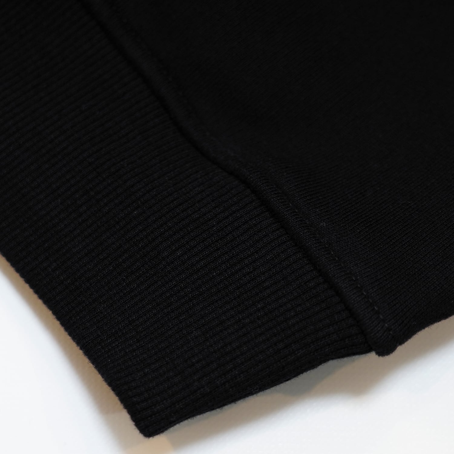 T.C.R IN MY HANDZ CREW NECK SWEAT SHIRT - BLACK
