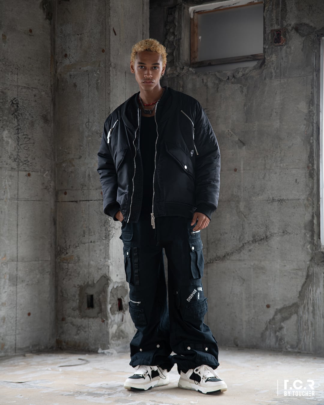 T.C.R MA-1 PADDED BOMBER JACKET - BLACK
