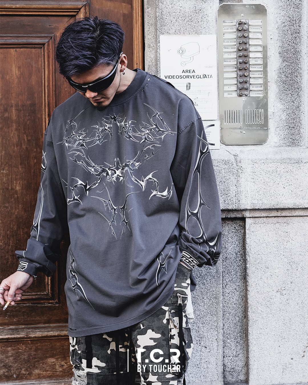 T.C.R CHROME ARMOR L/S TEE - BLACK