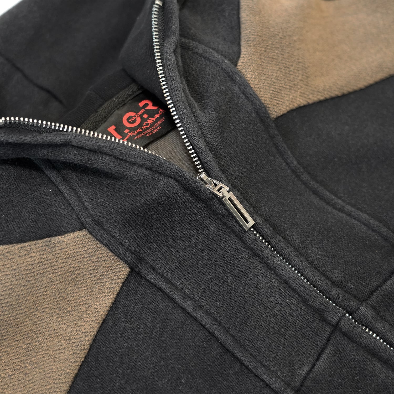 T.C.R ?DARK RIDER ZIP-UP HOODIE - BLACK