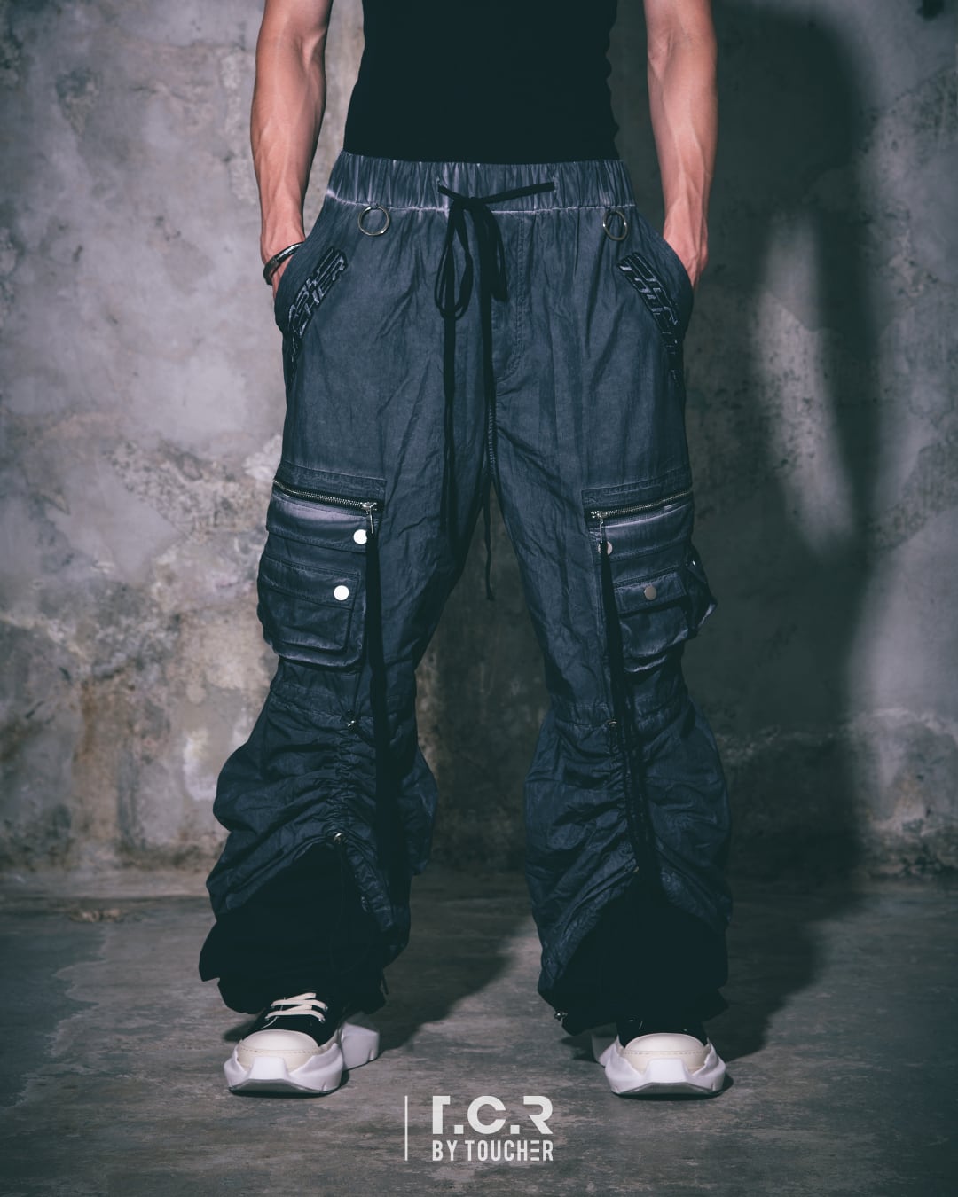 T.C.R TRANSFORM LAYERD BAGGY PANTS - BLACK
