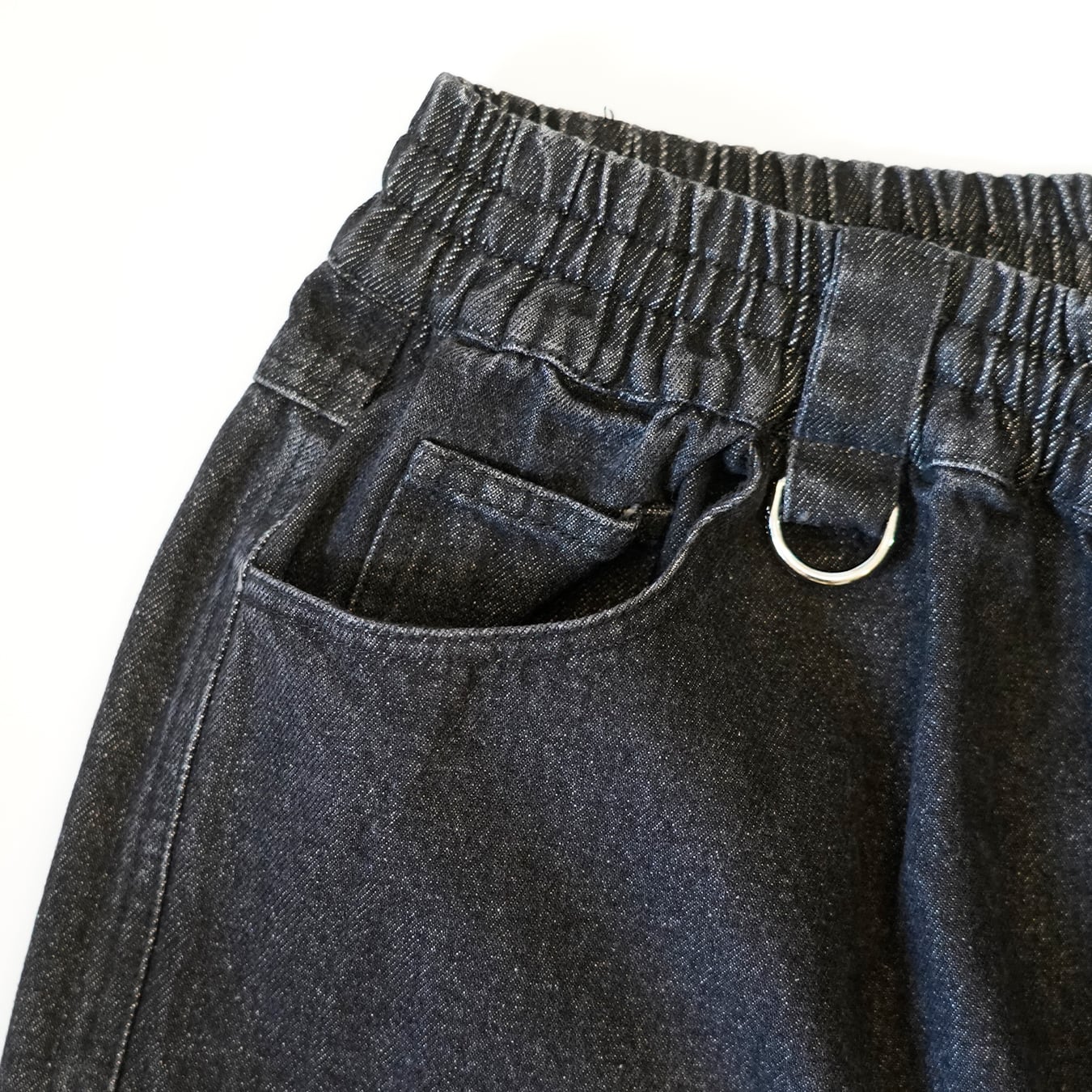 T.C.R DESTROYED PANEL DENIM SHORTS - BLACK