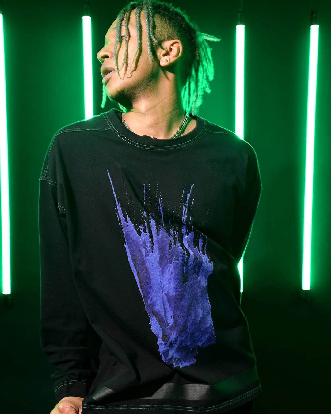 LIQUID OVERSIZED L/S TEE - BLACK/GREEN