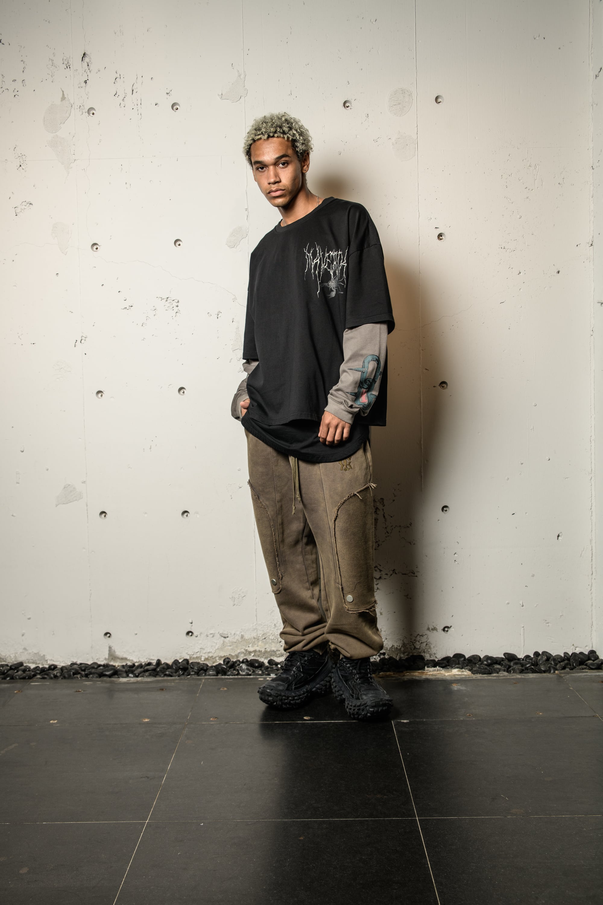 T.C.R MAVERIK LAYERD L/S TEE - BLACK