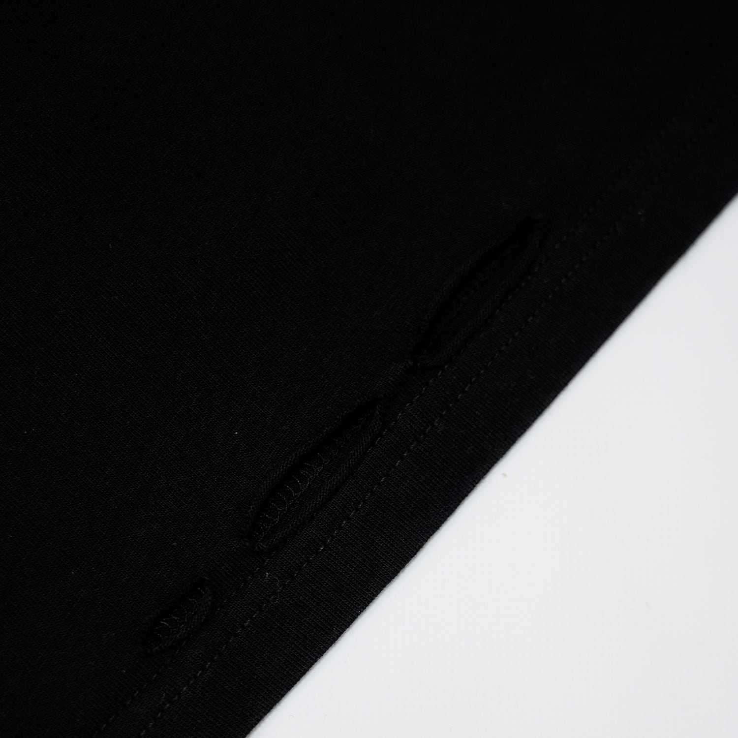 T.C.R WOLF L/S TEE - BLACK