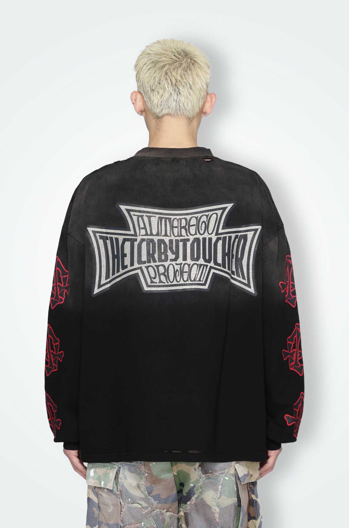 T.C.R TRIBAL SKULL EMBLEM FADED L/S TEE - BLACK