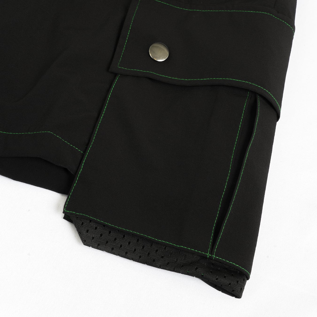 T.C.R EQUIPMENT SHELL SHORTS V3 - BLACK/GREEN