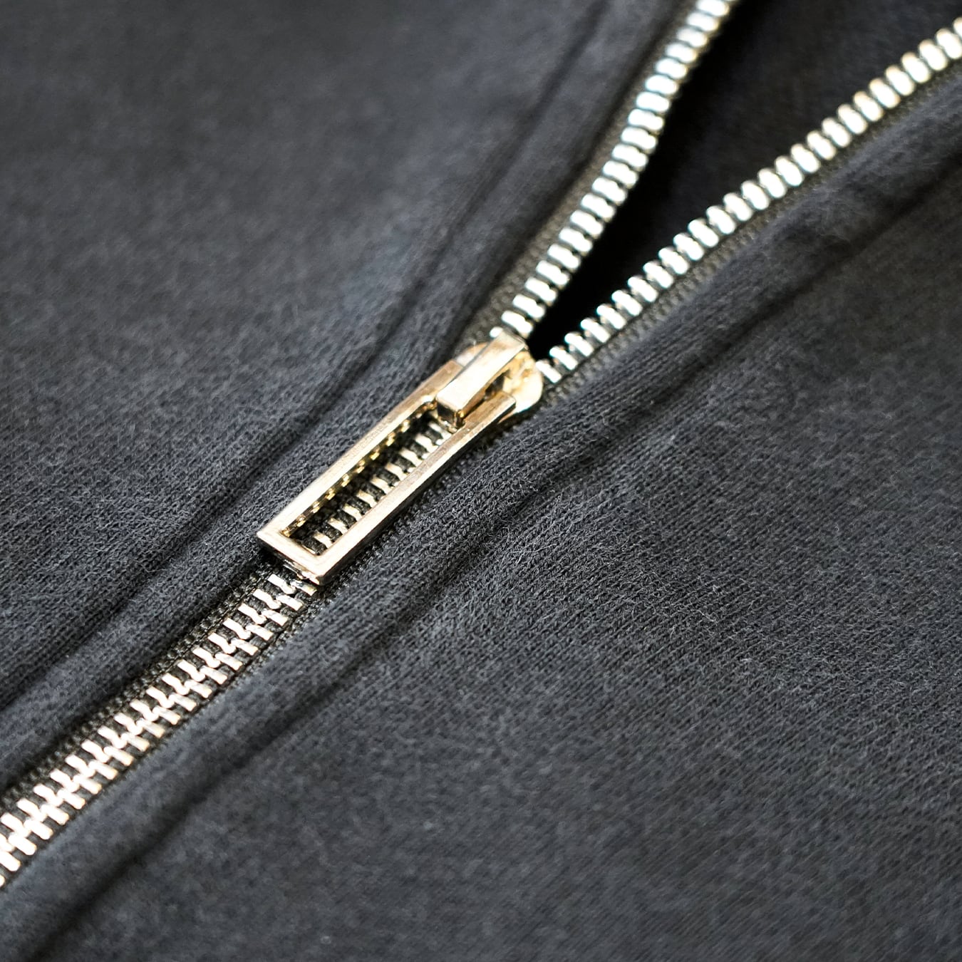 T.C.R DISTRESSED WASHED FULL-ZIP BAGGY HOODIE - BLACK