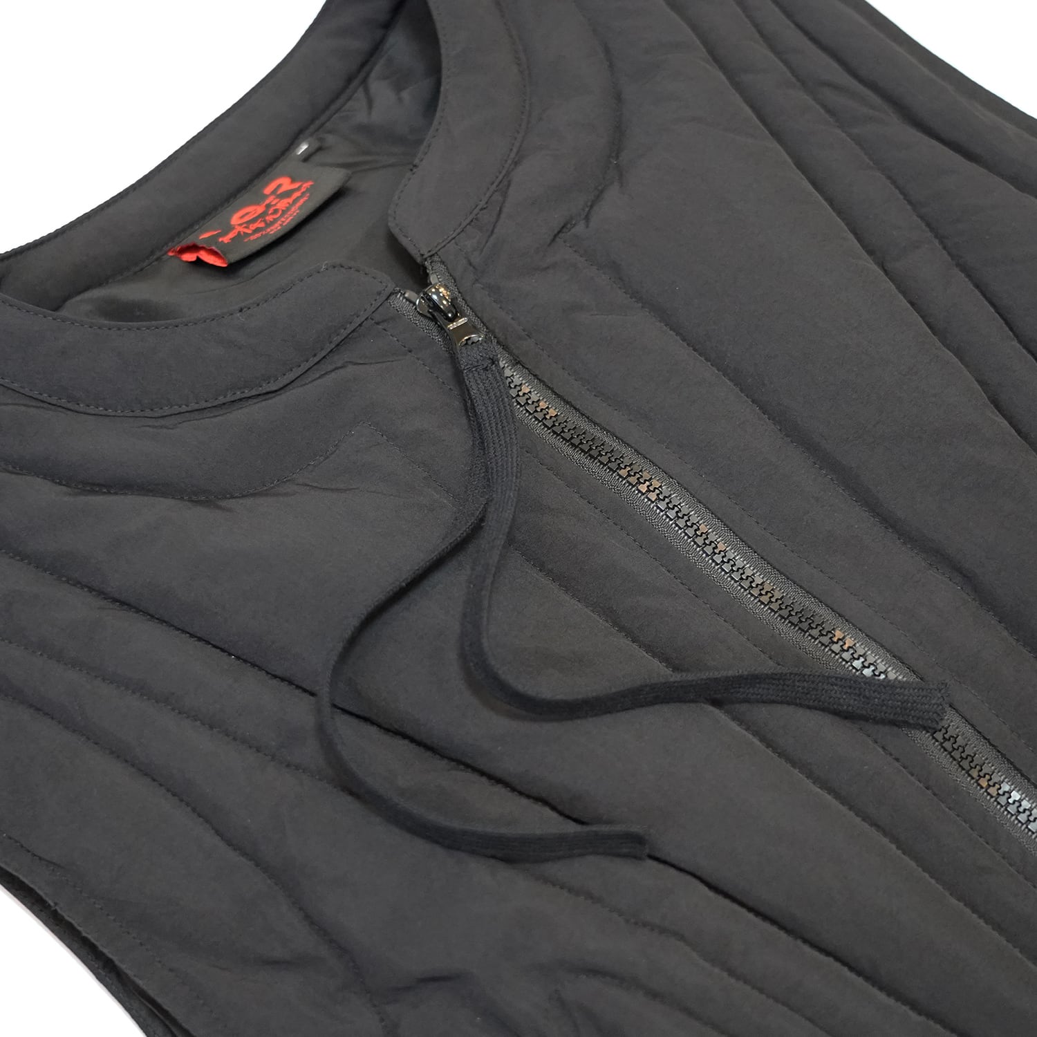 T.C.R GRID PUFFER VEST - BLACK