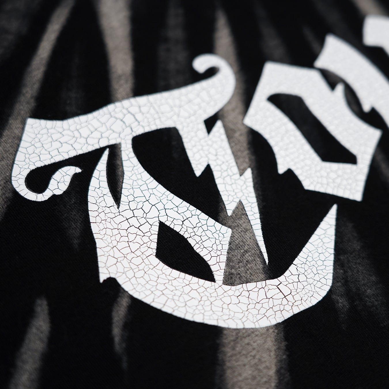 T.C.R DRIP SMILE TIE DYE S/S TEE - BLACK
