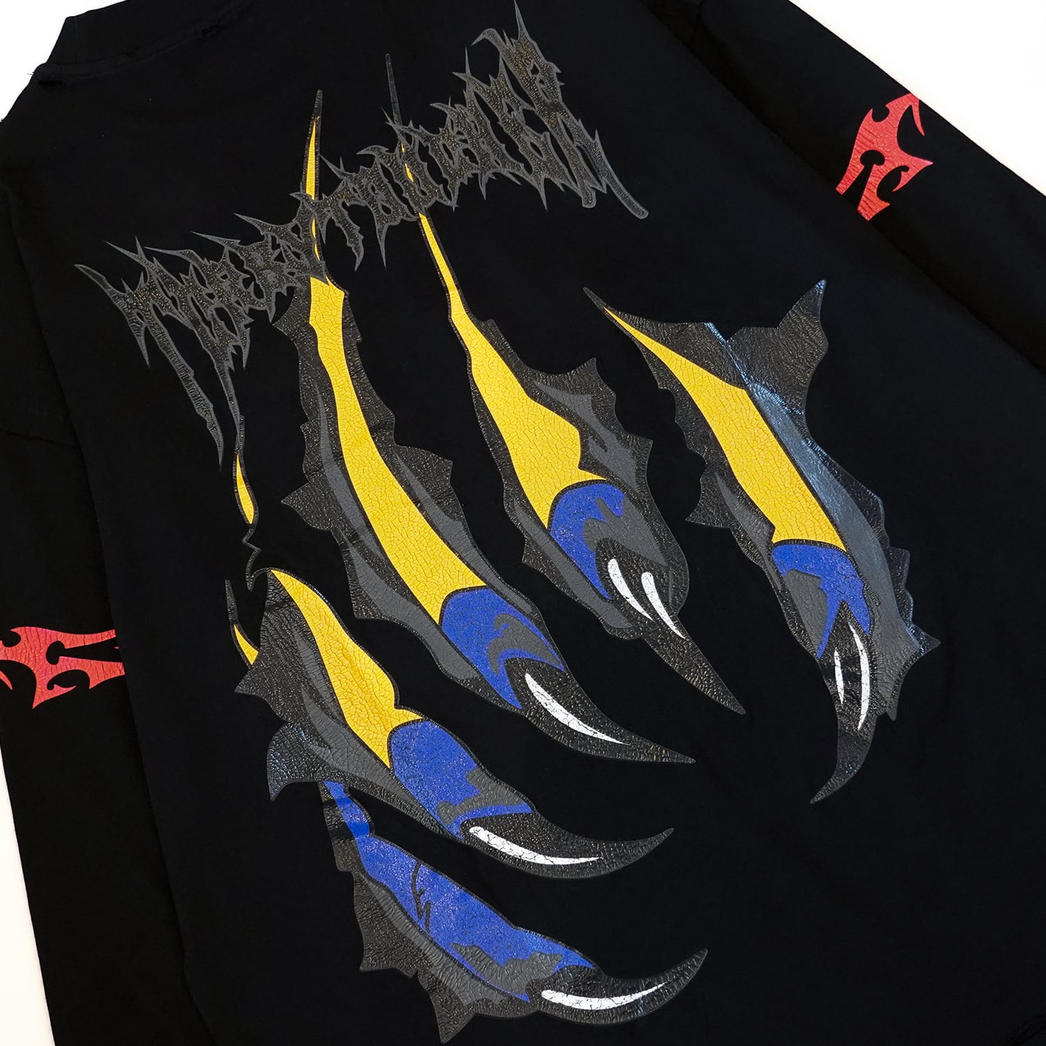 T.C.R WOLF L/S TEE - BLACK