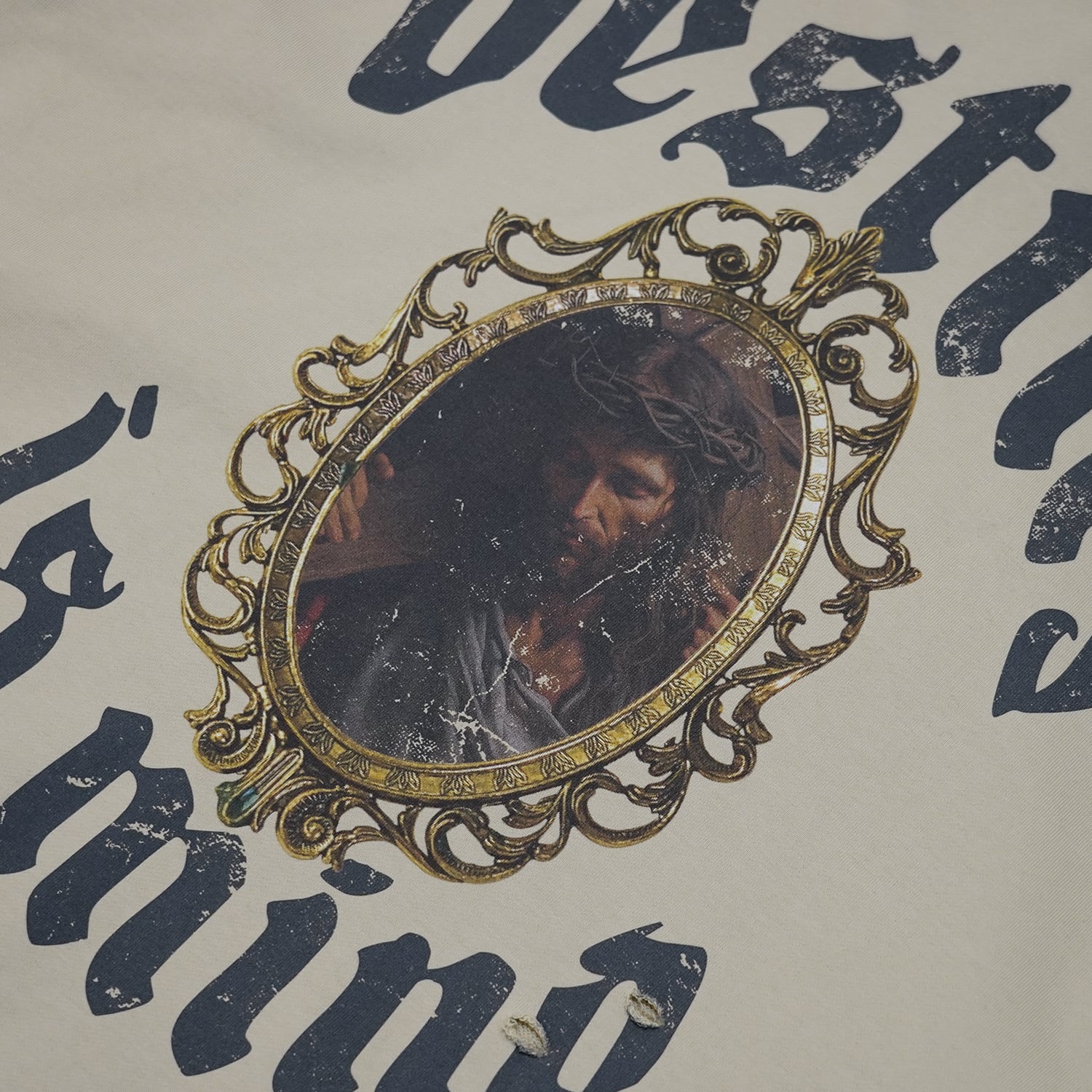 T.C.R DISTINY CROPPED DAMAGE HOODIE - SAND