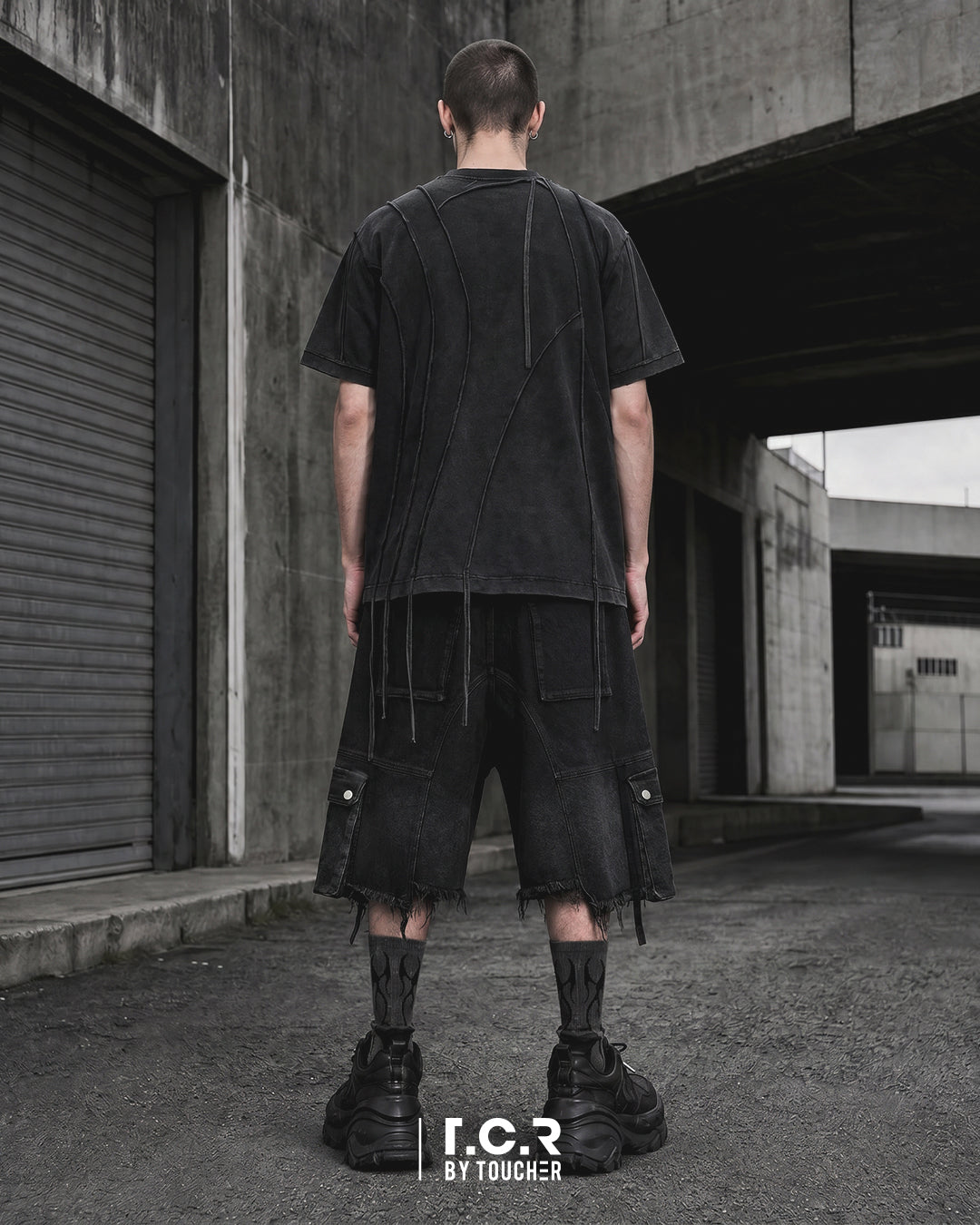 T.C.R DARK HAZE TEE - BLACK
