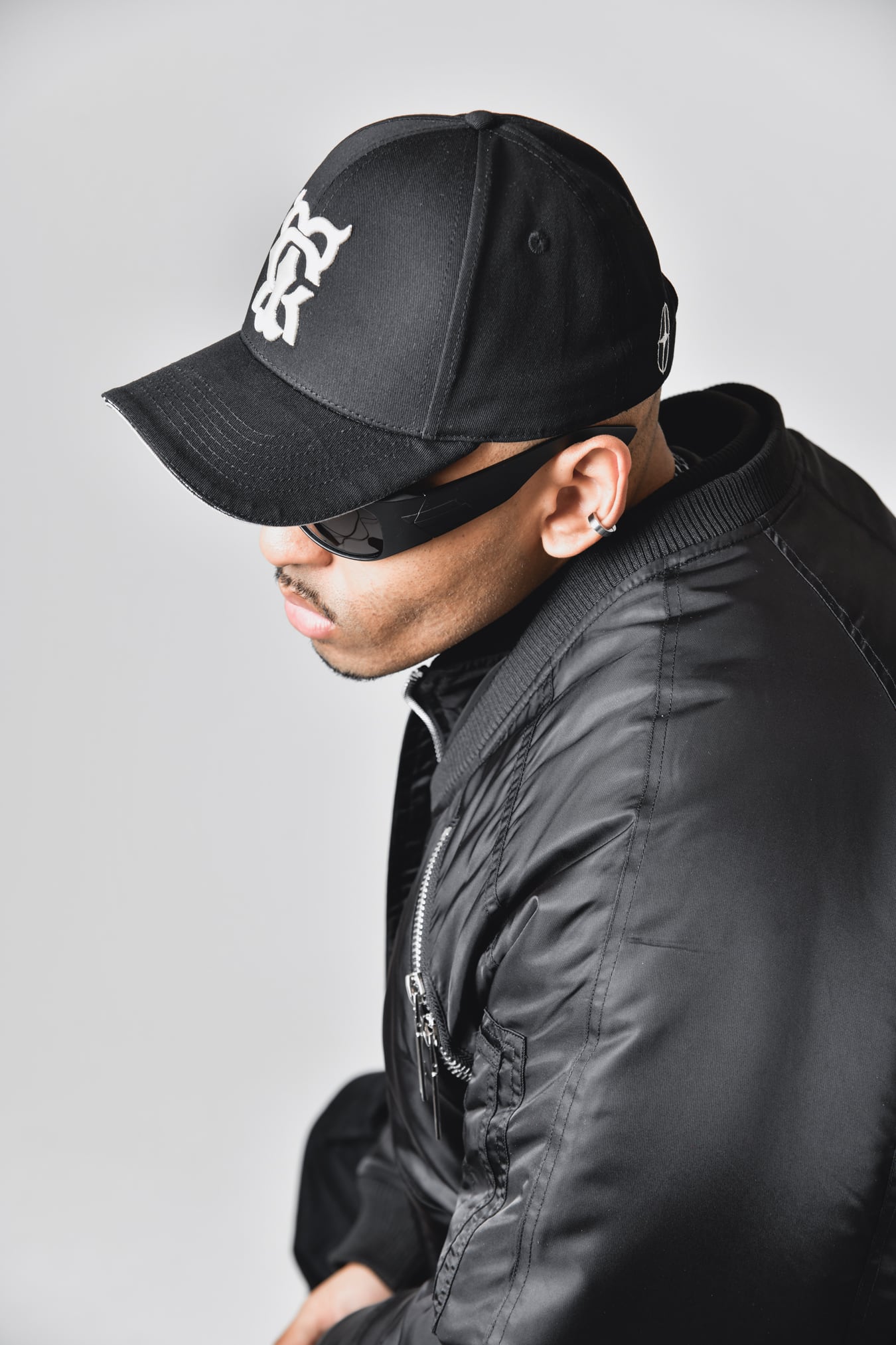 T.C.R MONOGRAM LOGO 6PANEL JESUS CAP - BLACK