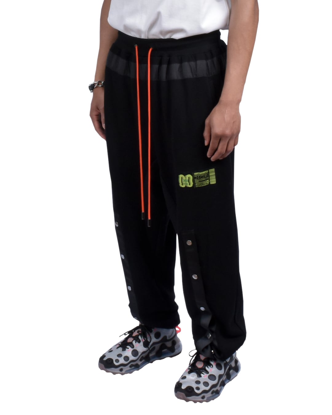 T.C.R ESSENTIAL TECH JOGGER V3 - BLACK/ORANGE