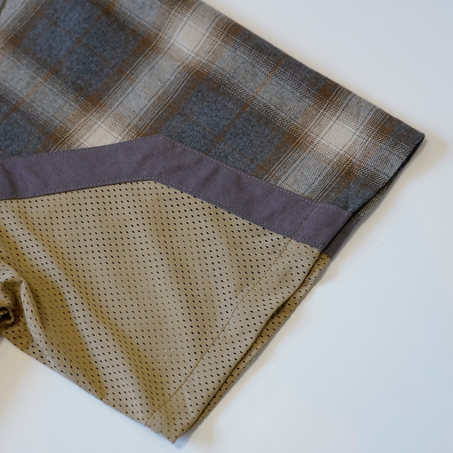 T.C.R TEMPTING MESH SHIRTS - KHAKI