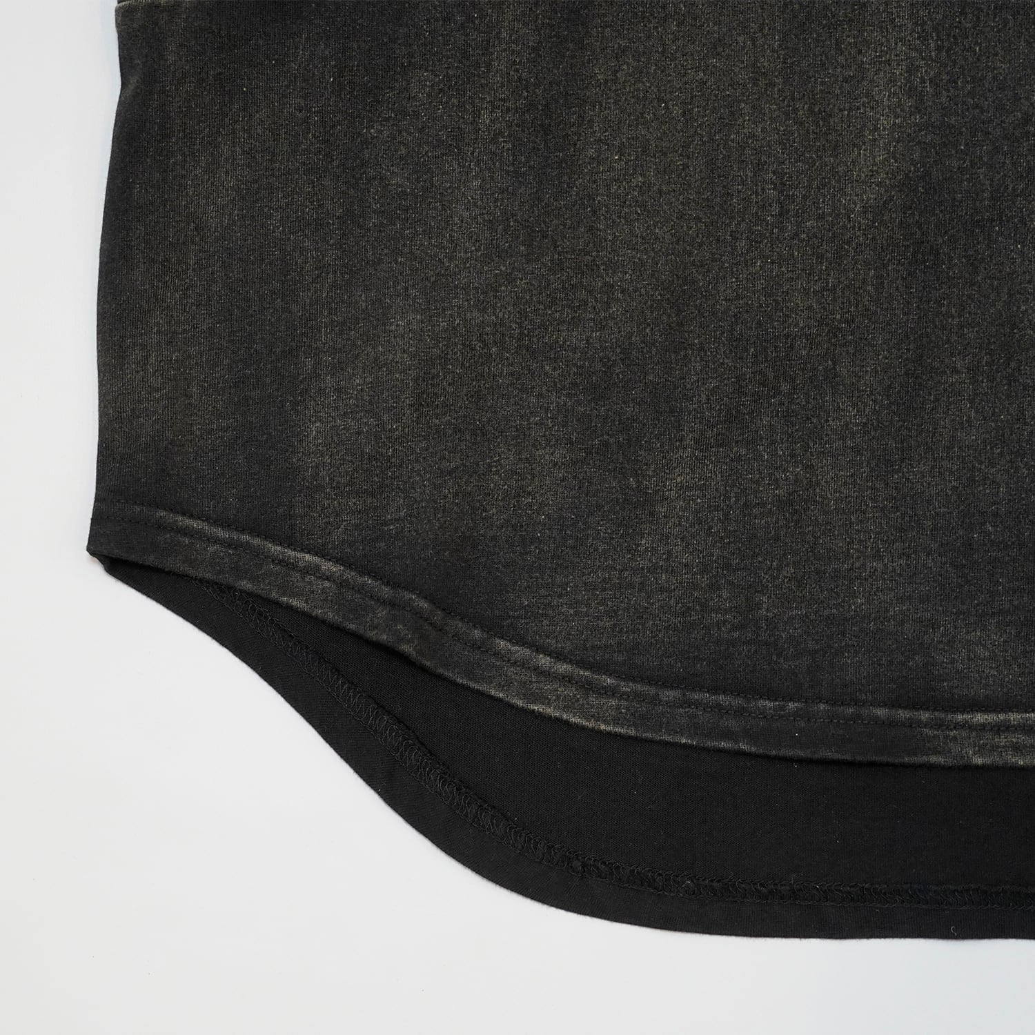 T.C.R ACID CIRCLE S/S TEE - BLACK