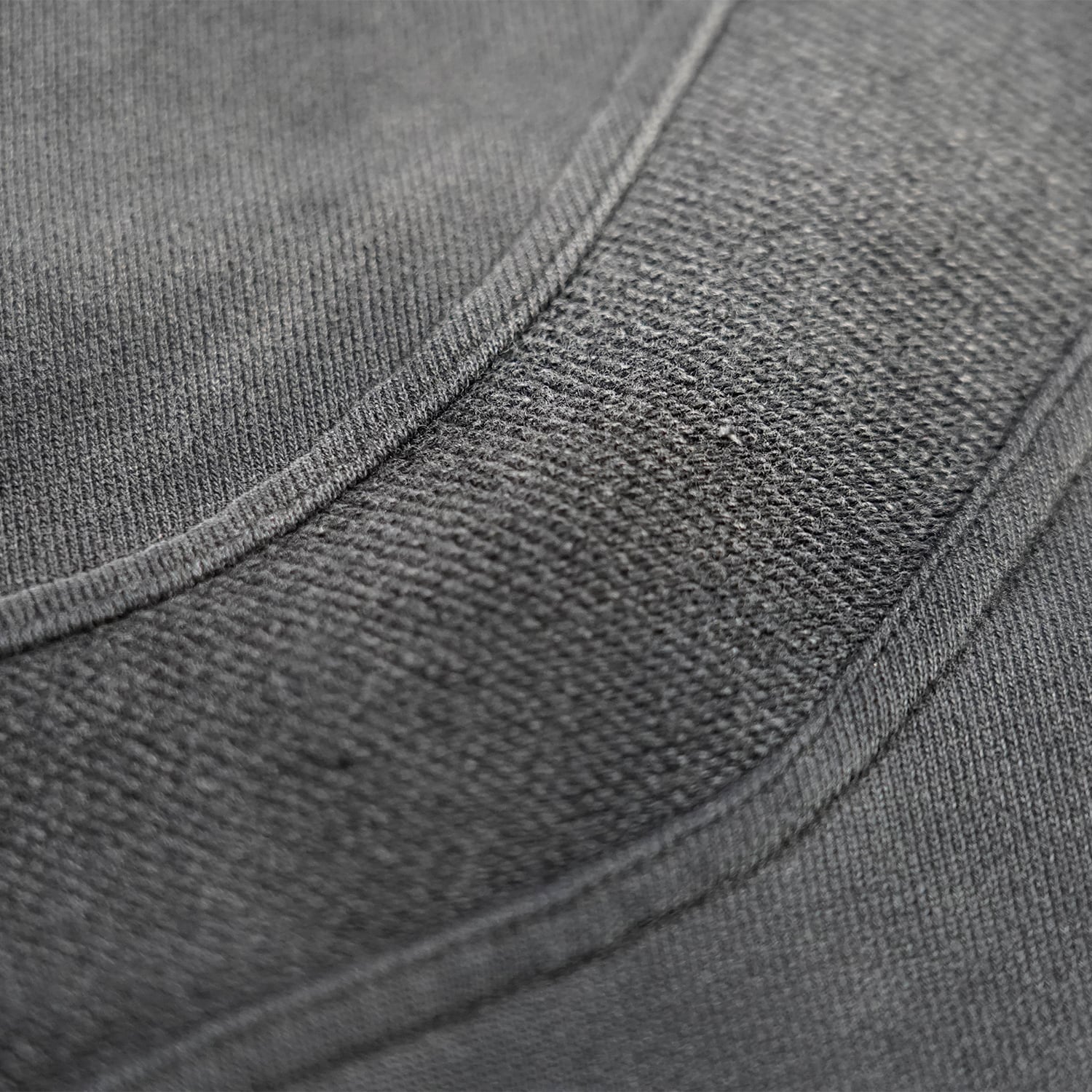 T.C.R DARK KNIGHT CROPPED ZIP HOODIE - BLACK