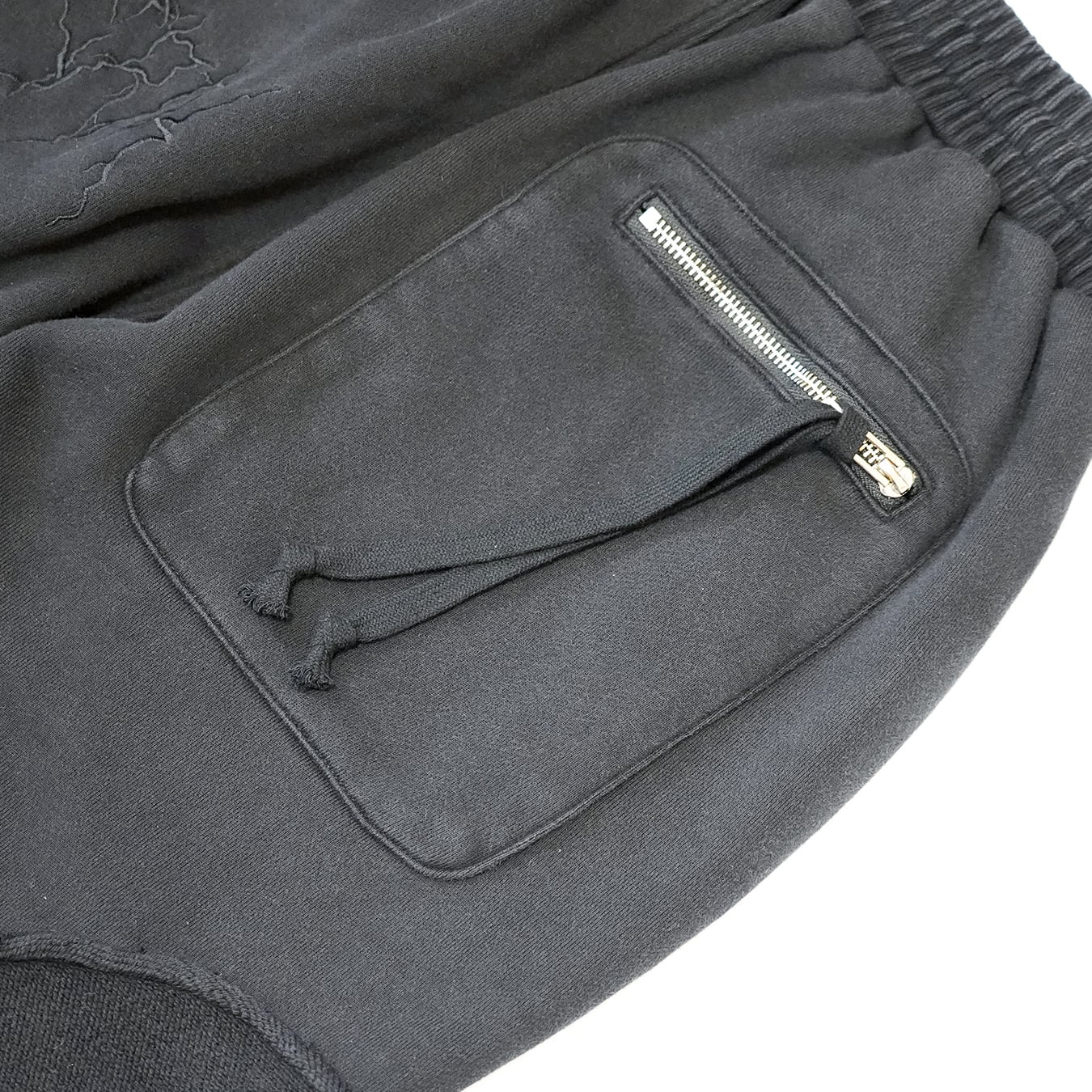 T.C.R DISTRESSED WASHED BAGGY SWEAT PANTS - BLACK