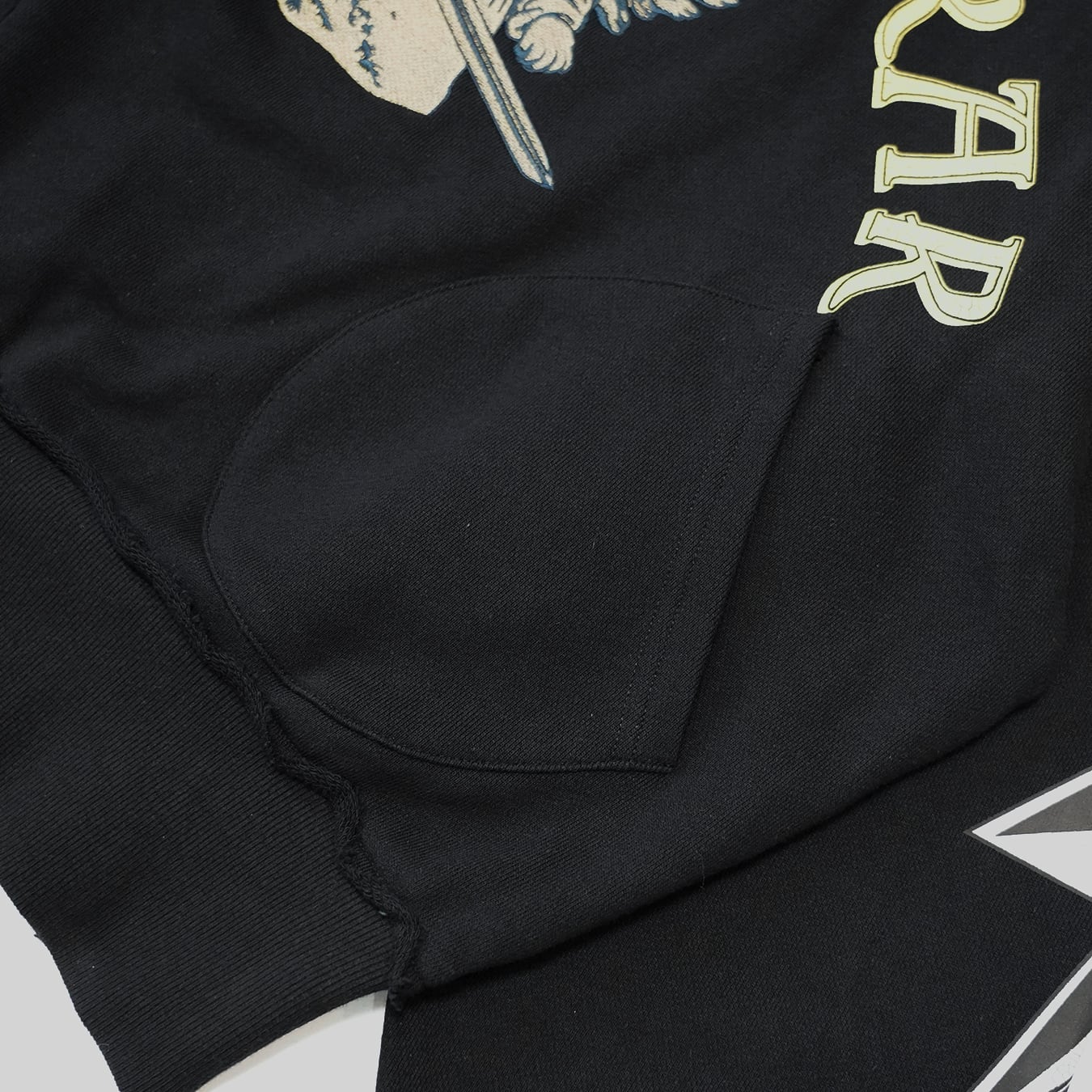 T.C.R NADIE ME PUEDE PARAR PULLOVER HOODIE - BLACK