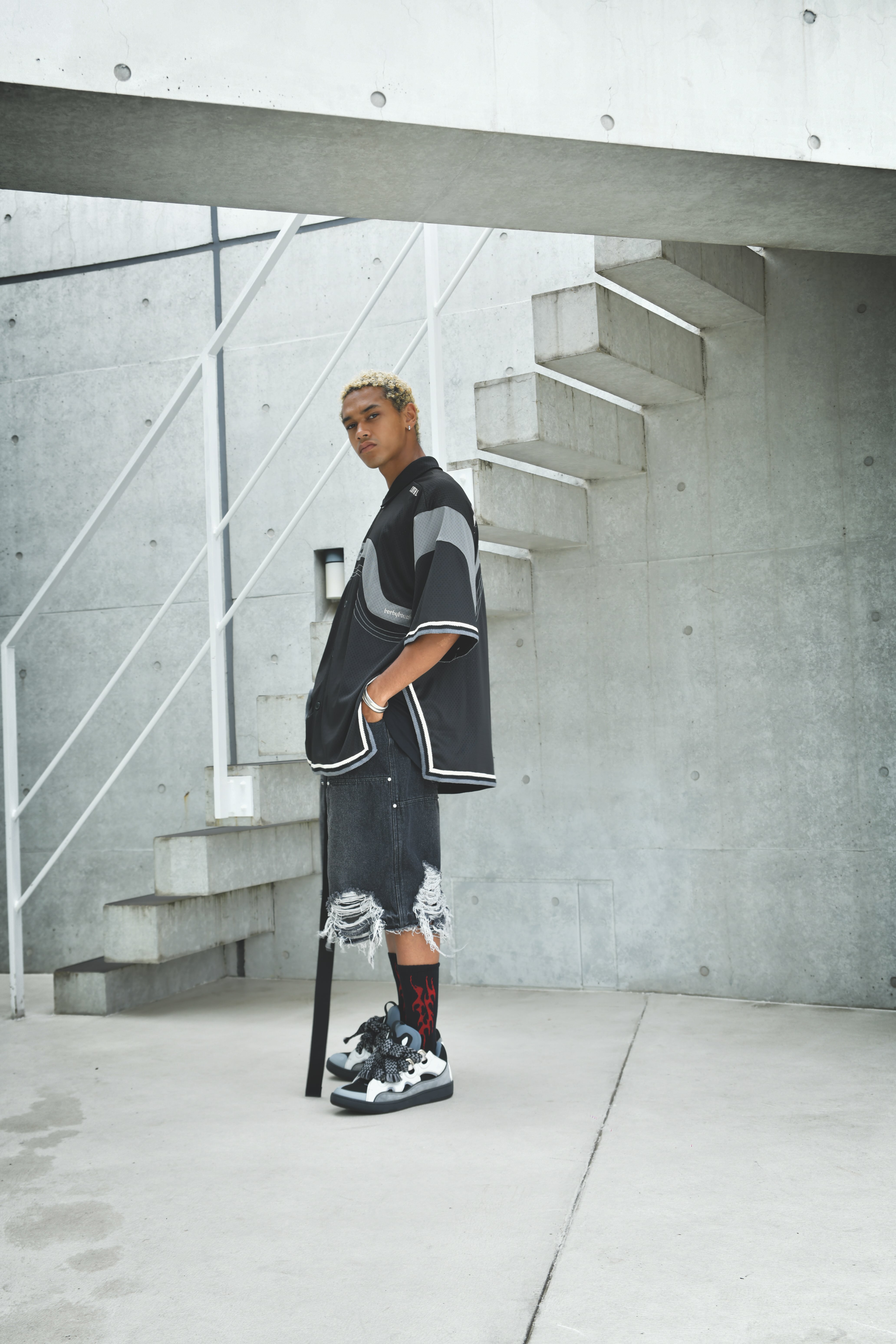 T.C.R CNTRL MESH SHIRTS - BLACK