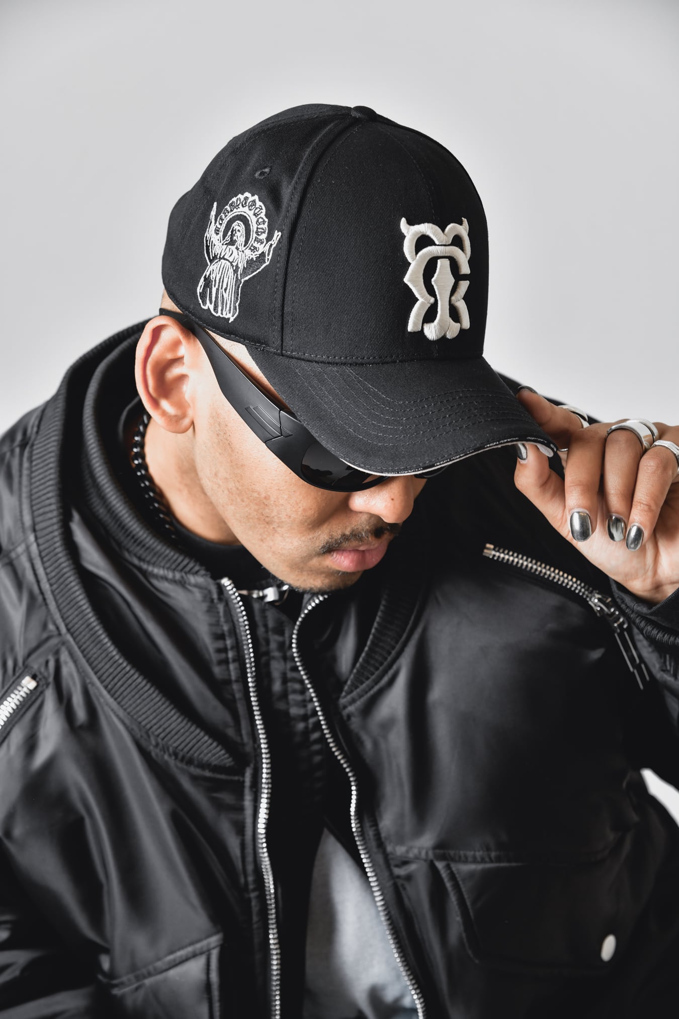 T.C.R MONOGRAM LOGO 6PANEL JESUS CAP - BLACK