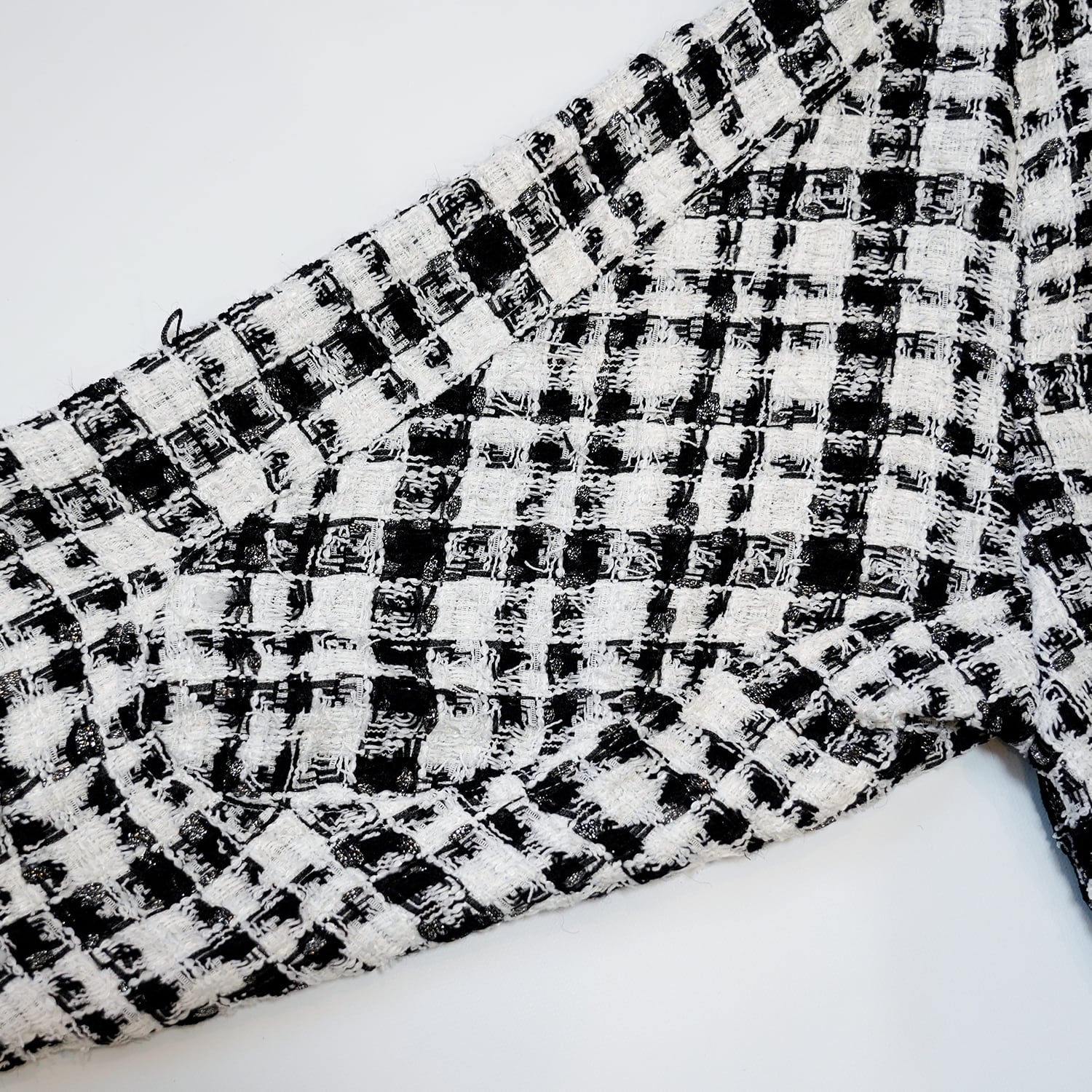 T.C.R MONOGRAM LOGO TWEED SHIRTS JACKET - BLACK / WHITE