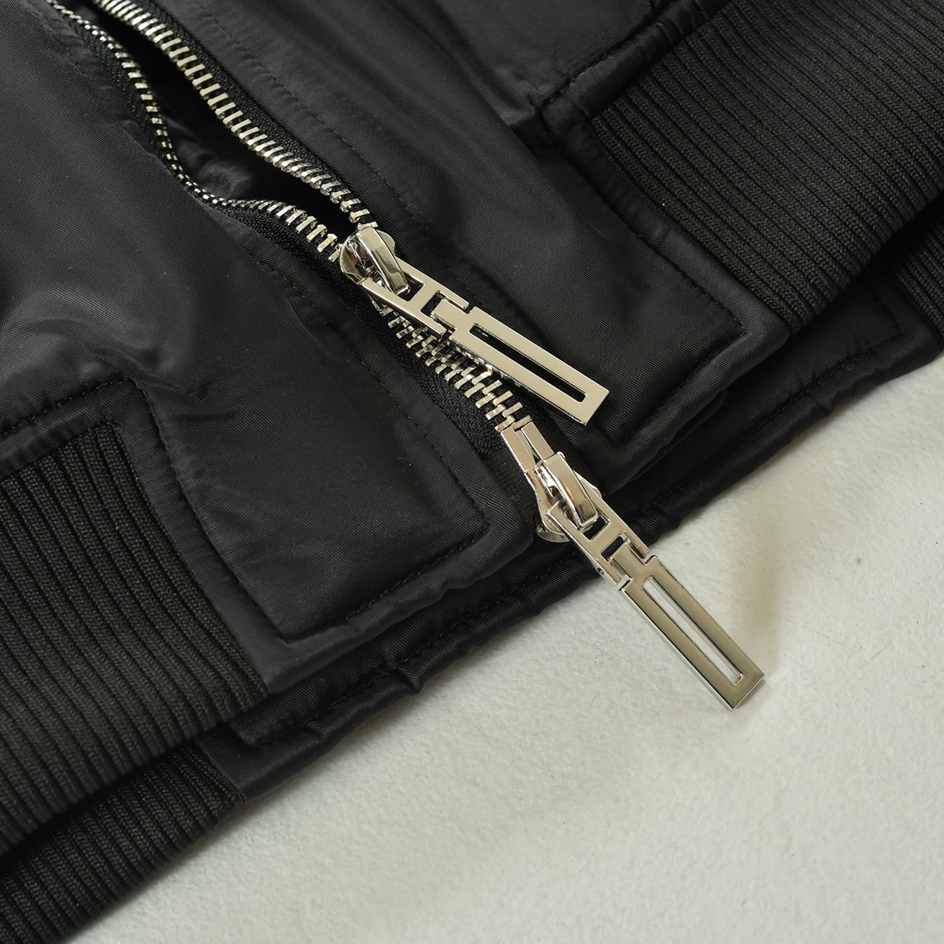 T.C.R MA-1 PADDED BOMBER JACKET - BLACK