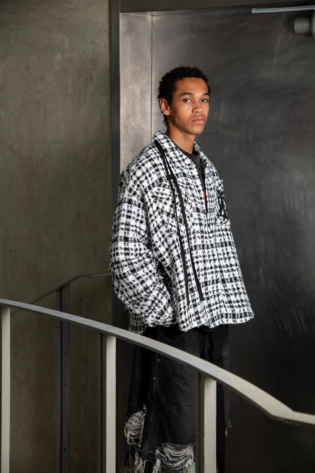 T.C.R MONOGRAM LOGO TWEED SHIRTS JACKET - BLACK / WHITE