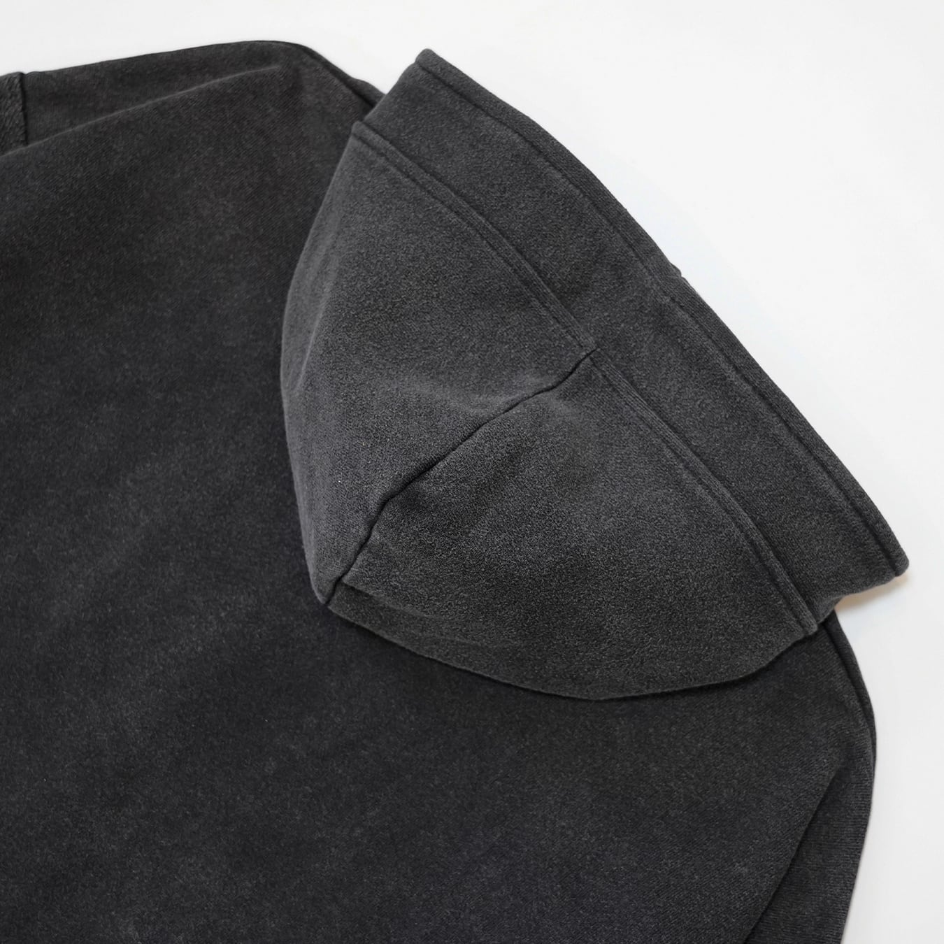 T.C.R DECONSTRUCTED WASHED ZIP-UP HOODIE - BLACK