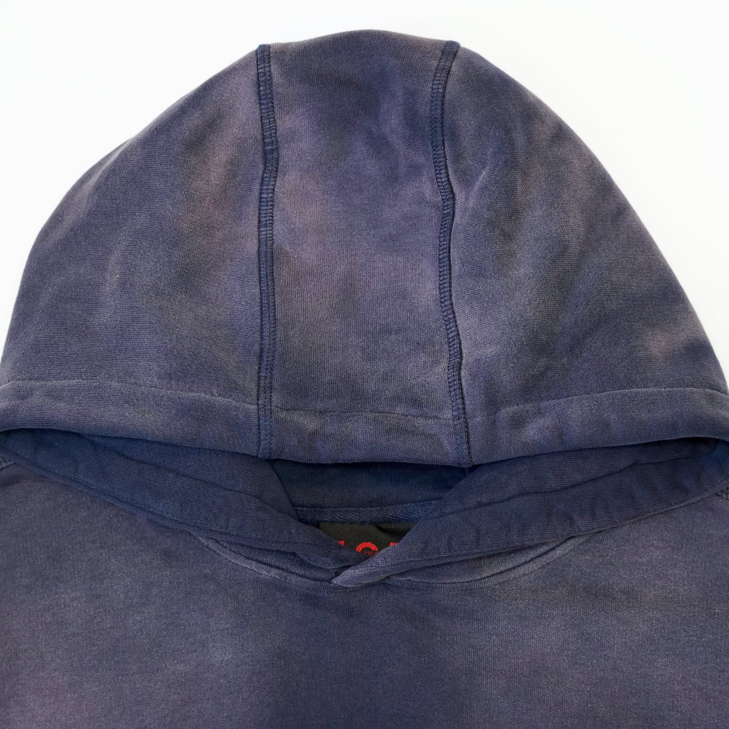 T.C.R METAL LOGO FADE WASHED HOODIE - NAVY