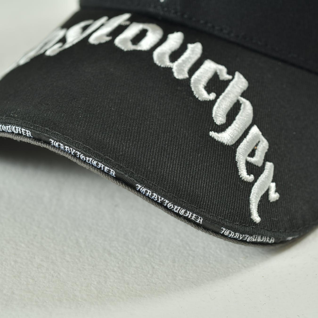 T.C.R VISOR LOGO 6PANEL JESUS CAP - BLACK