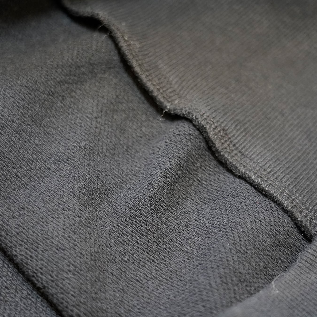 T.C.R NADIE ME PUEDE PARAR PULLOVER HOODIE - BLACK