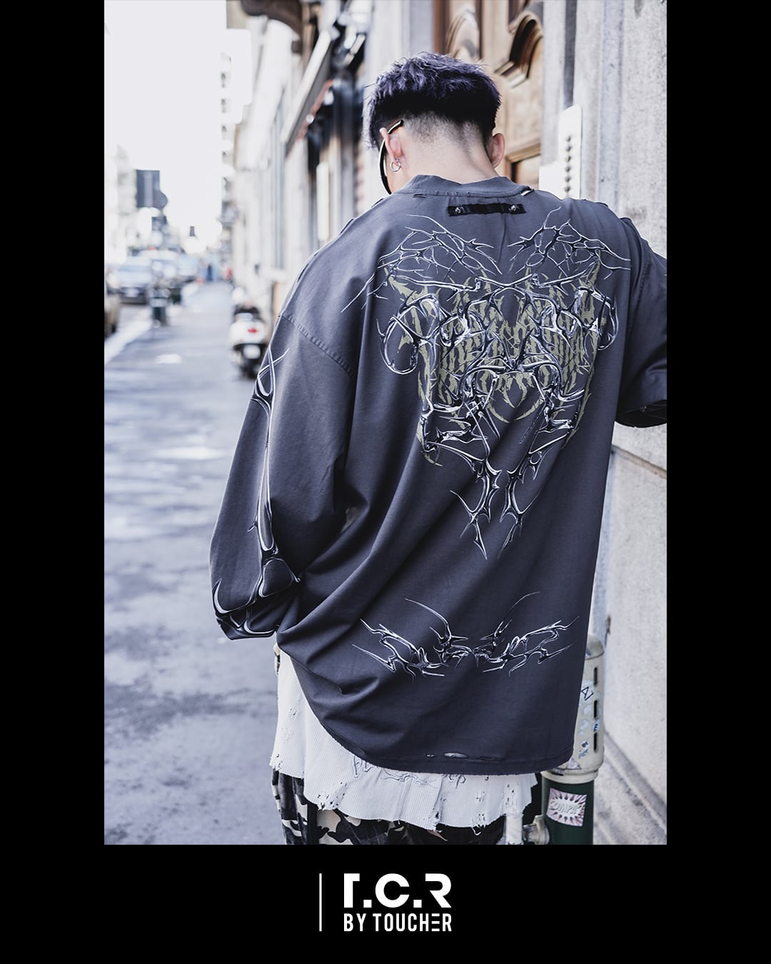 T.C.R CHROME ARMOR L/S TEE - BLACK
