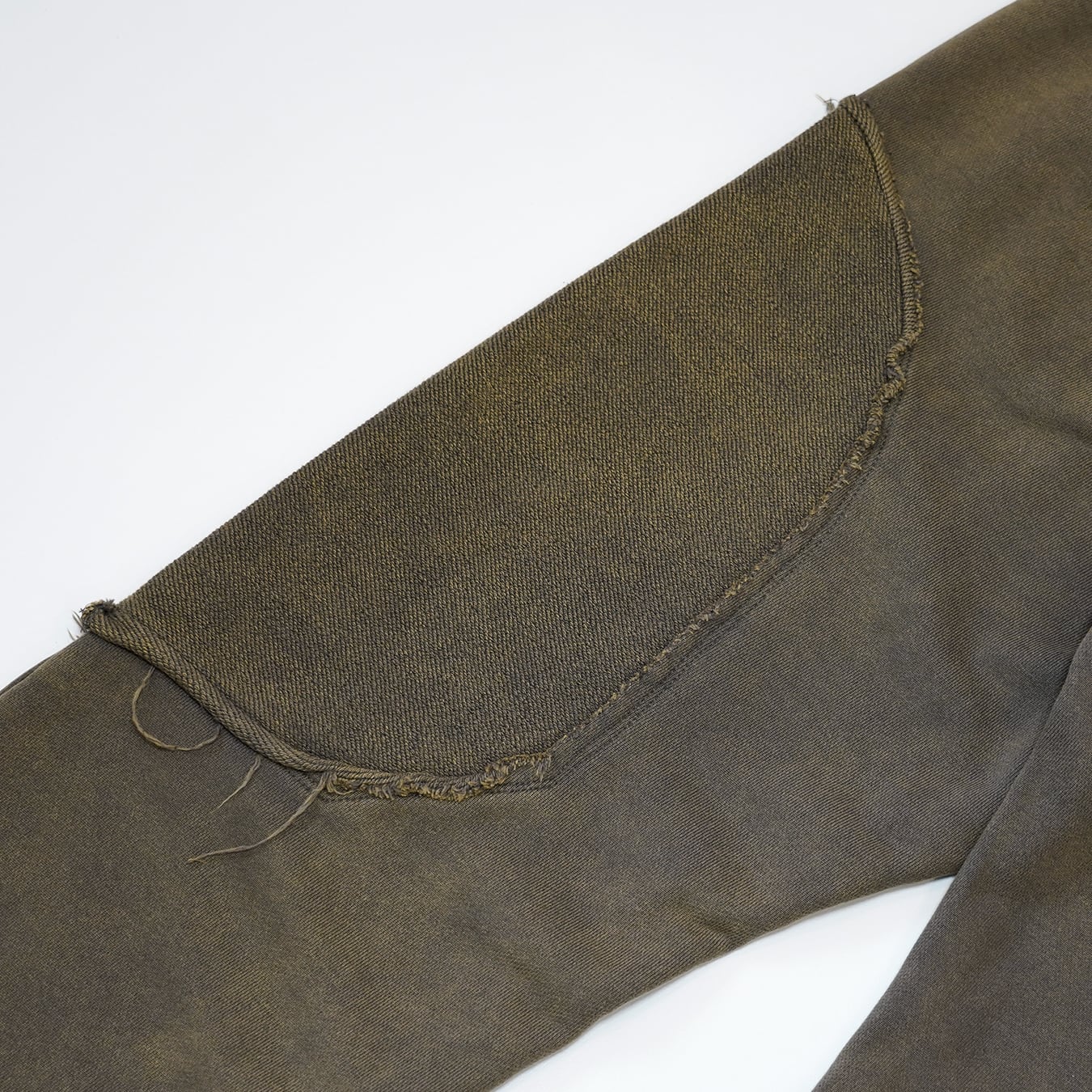 T.C.R DISTRESSED WASHED BAGGY SWEAT PANTS - KHAKI