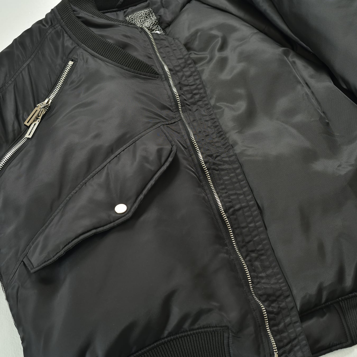 T.C.R MA-1 PADDED BOMBER JACKET - BLACK