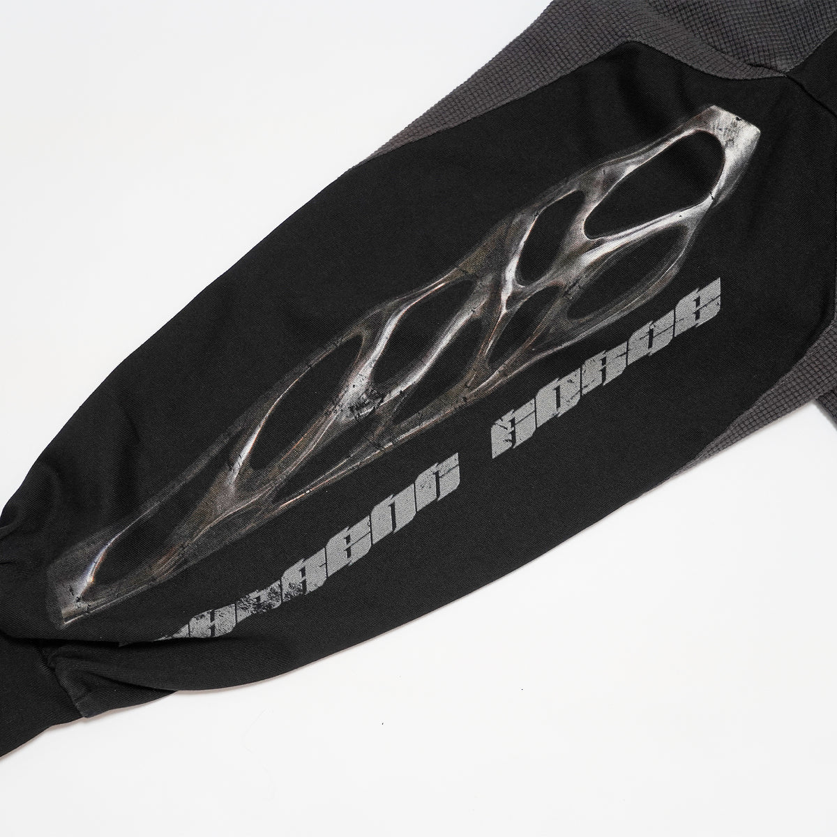 T.C.R INHERENT FORCE L/S TEE - BLACK