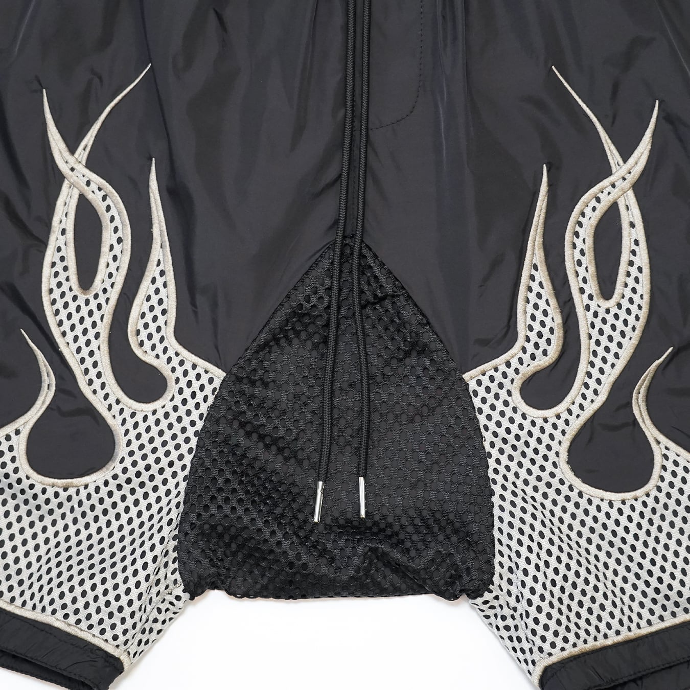 T.C.R FLAME SARUEL NYLON SHORTS - BLACK / GRAY