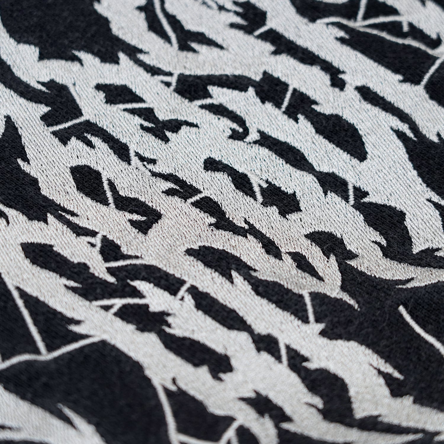 T.C.R ?DARK RIDER ZIP-UP HOODIE - BLACK