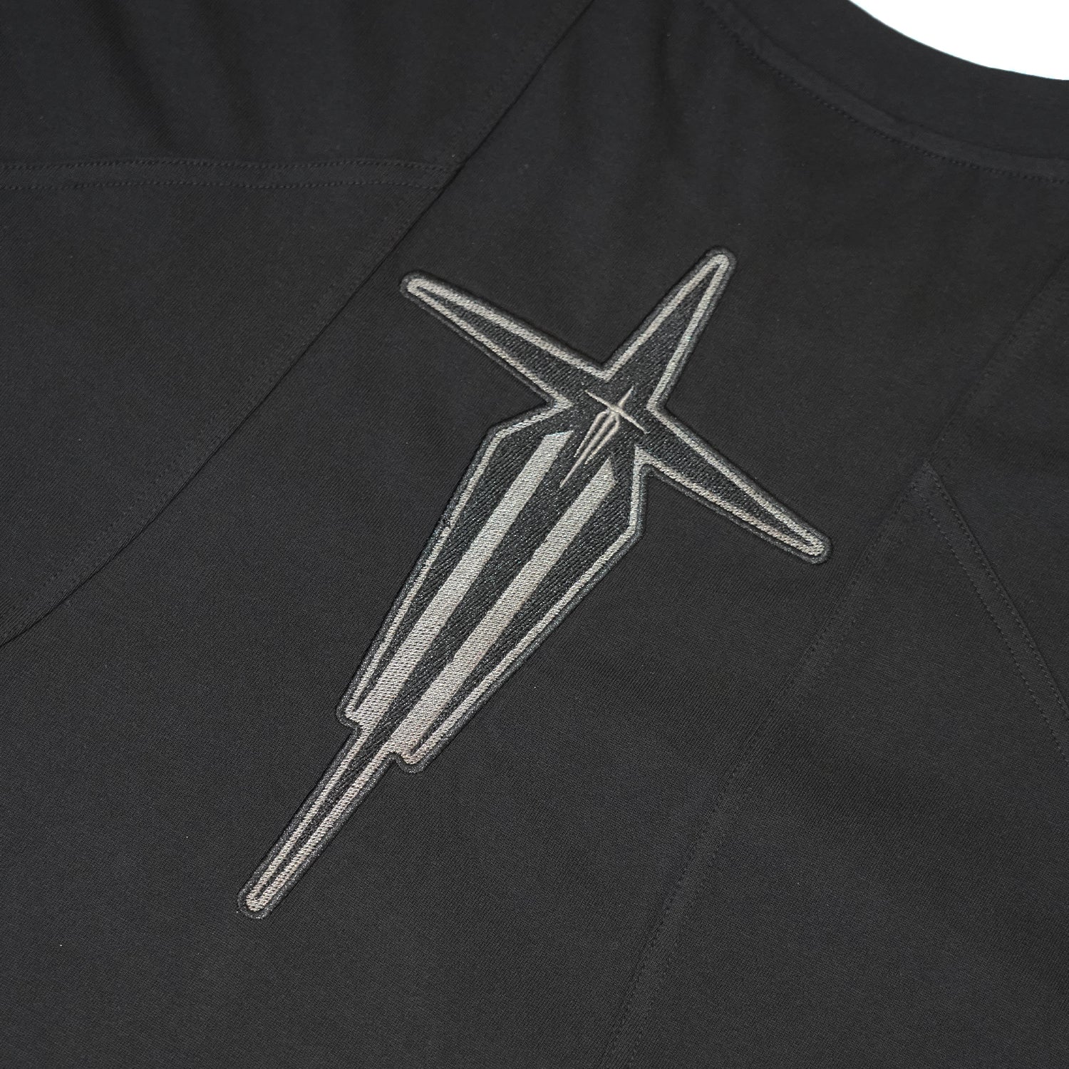 T.C.R AXIS TEE - BLACK