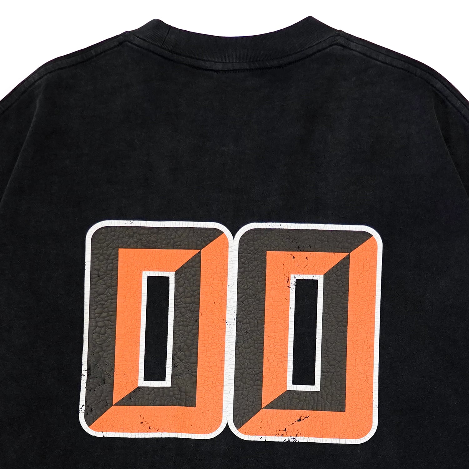 T.C.R METAL LOGO ACID WASH S/S TEE - BLACK