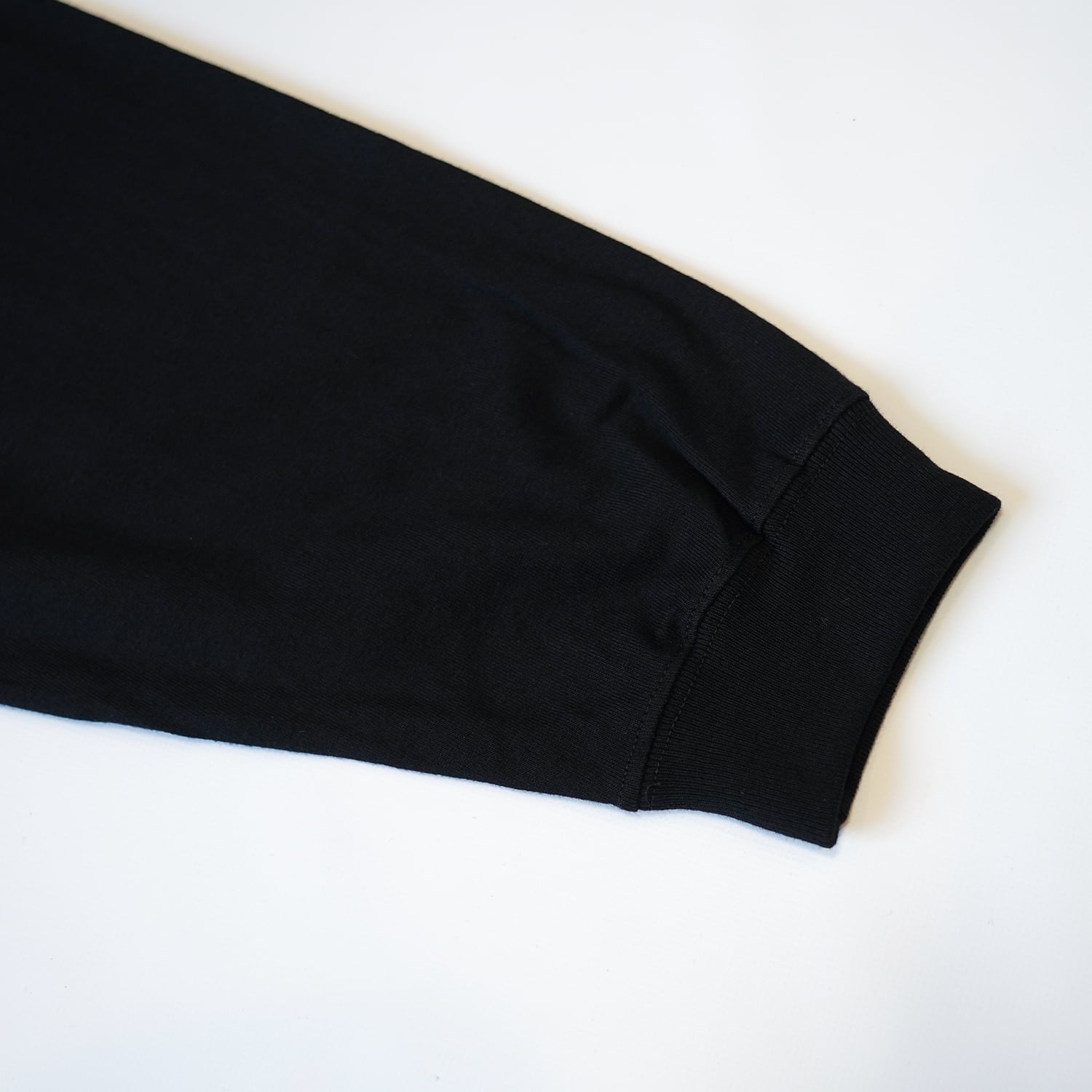 T.C.R MUSHROOM WIDE FIT L/S TEE - BLACK