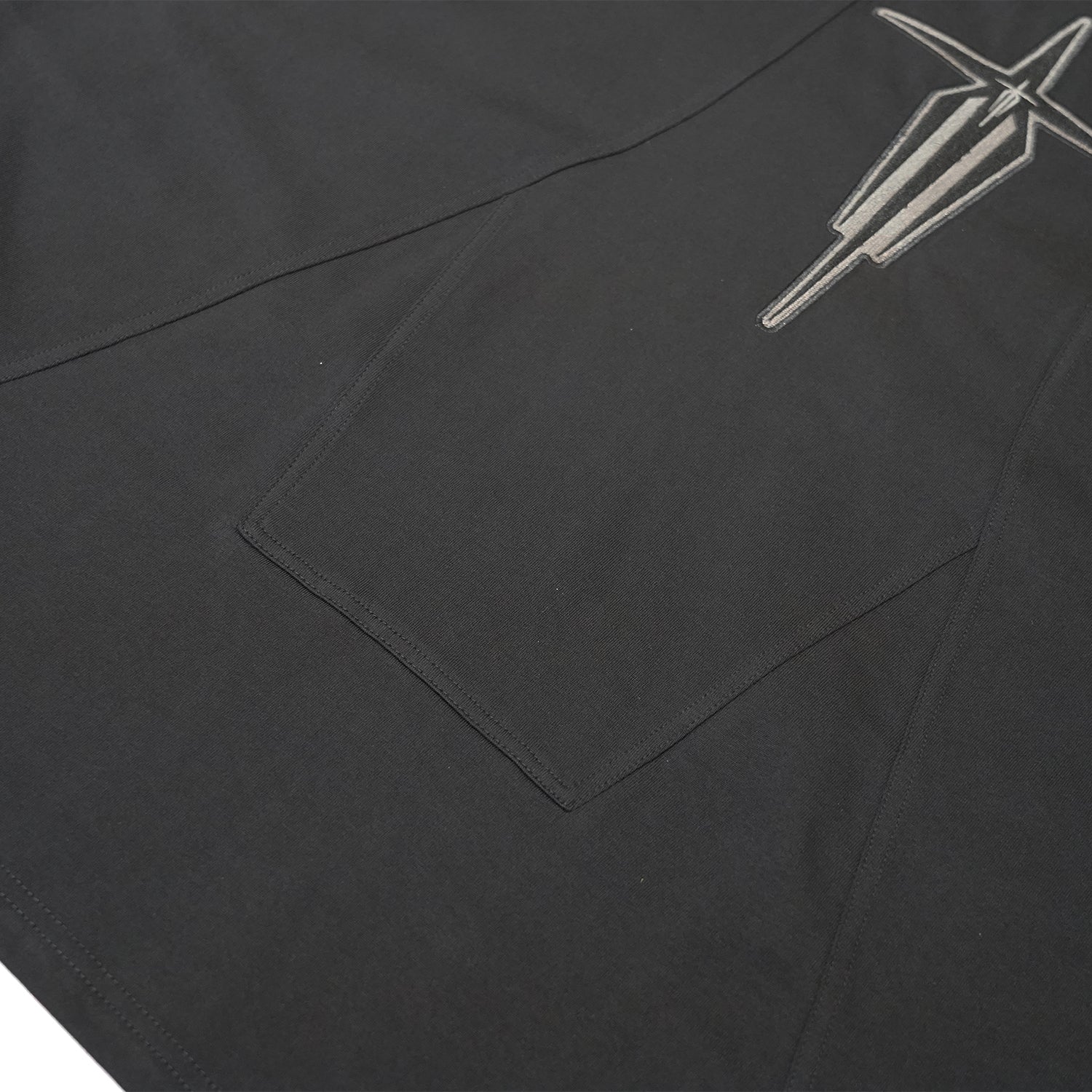 T.C.R AXIS TEE - BLACK