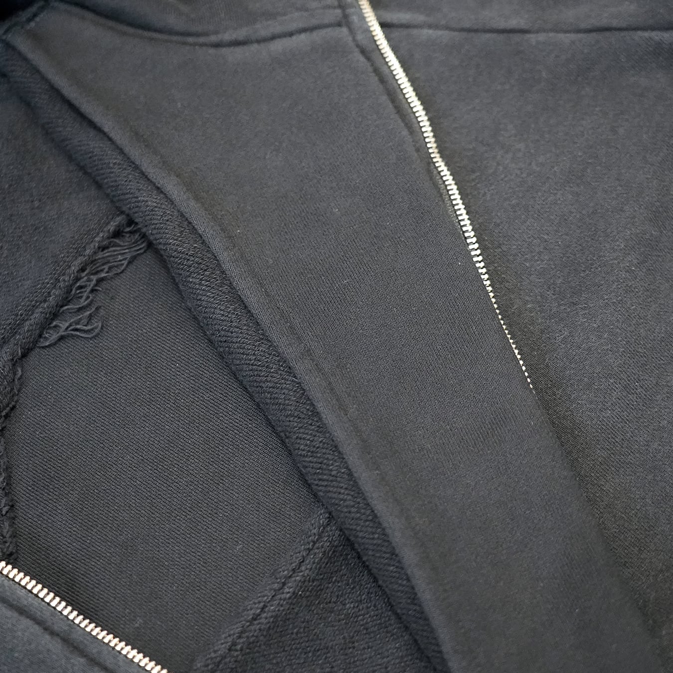 T.C.R DISTRESSED WASHED FULL-ZIP  BAGGY HOODIE - BLACK